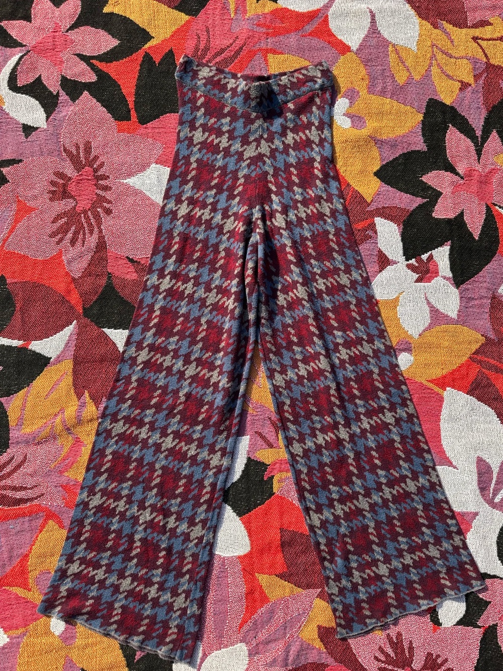 Natural Life Burgundy & Blue Houndstooth High-Rise Knit Flare Pants